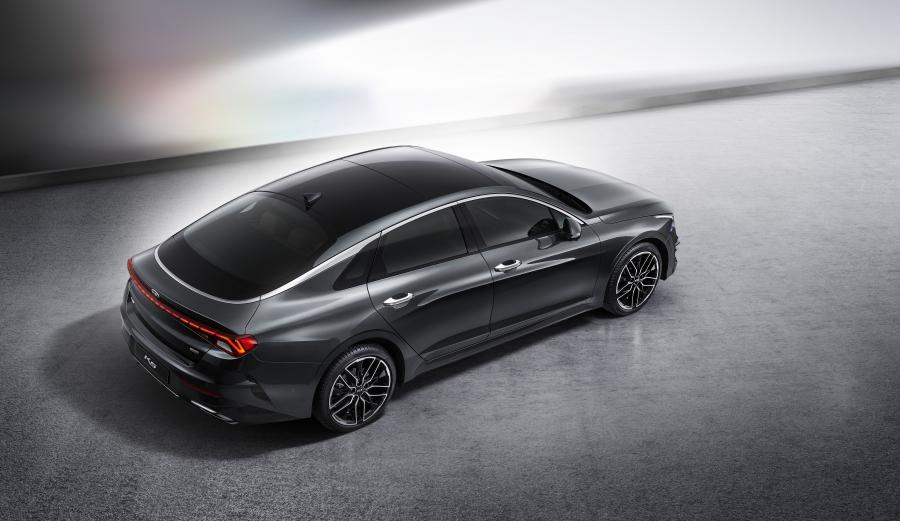  Kia K5 2019 года  (фото 2 из 44)